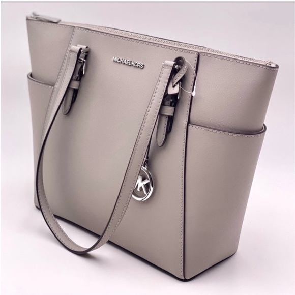 Michael Kors Charlotte
Satchel Shoulder Bag Grey - Picture 4 of 9